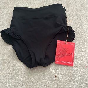 Band new Tiger friday Bottoms